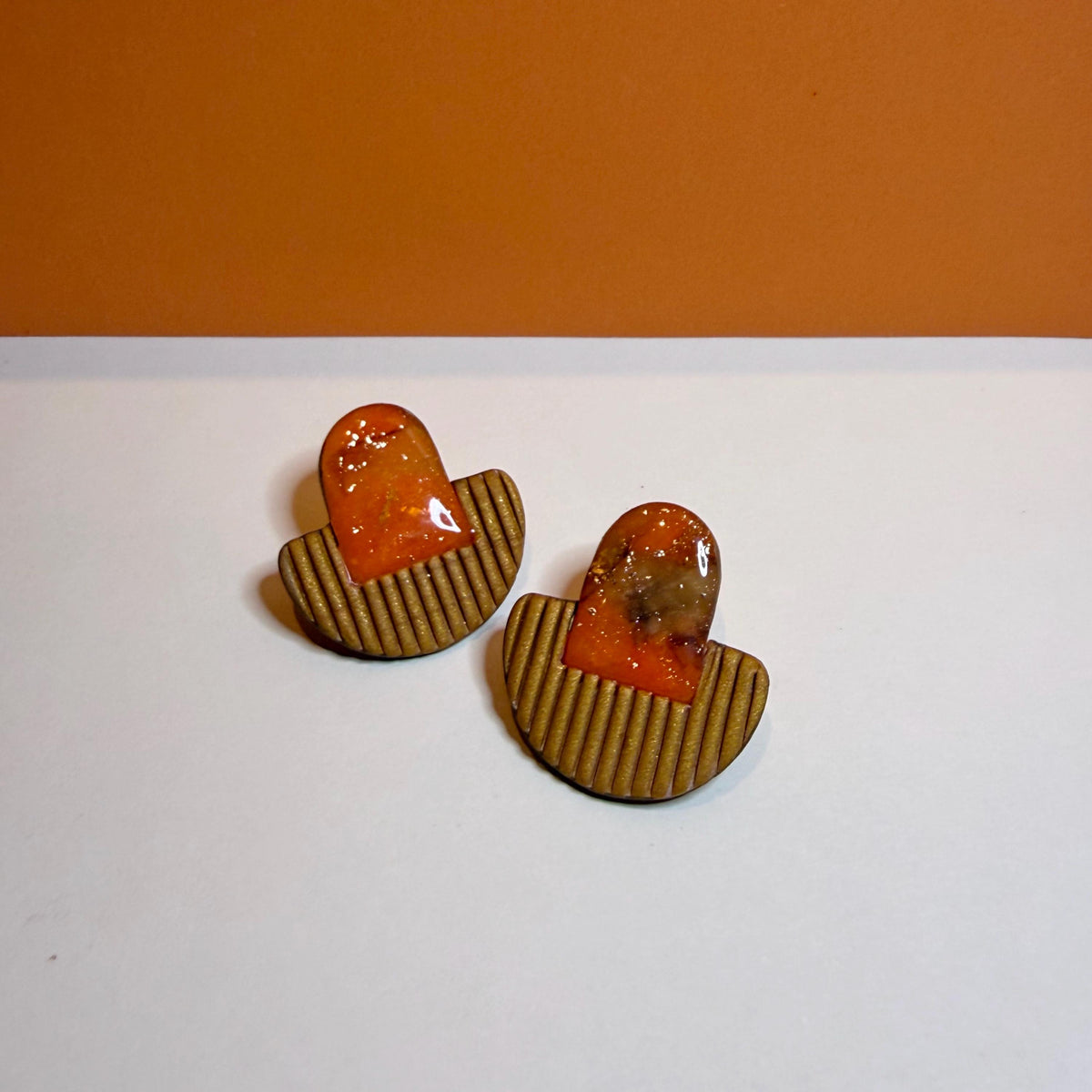 Amber marble polymer clay statement earrings with textured gold base by ToBe – photo 4