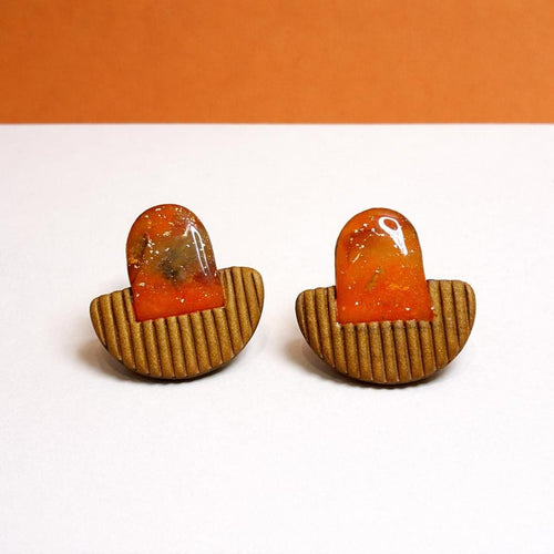 Amber marble polymer clay statement earrings with textured gold base by ToBe – photo 2