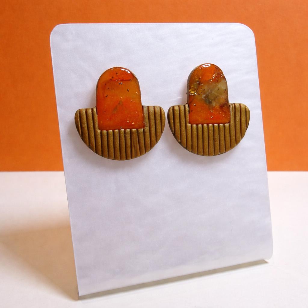 Amber Marble Statement Earrings – Polymer Clay with Gold Texture